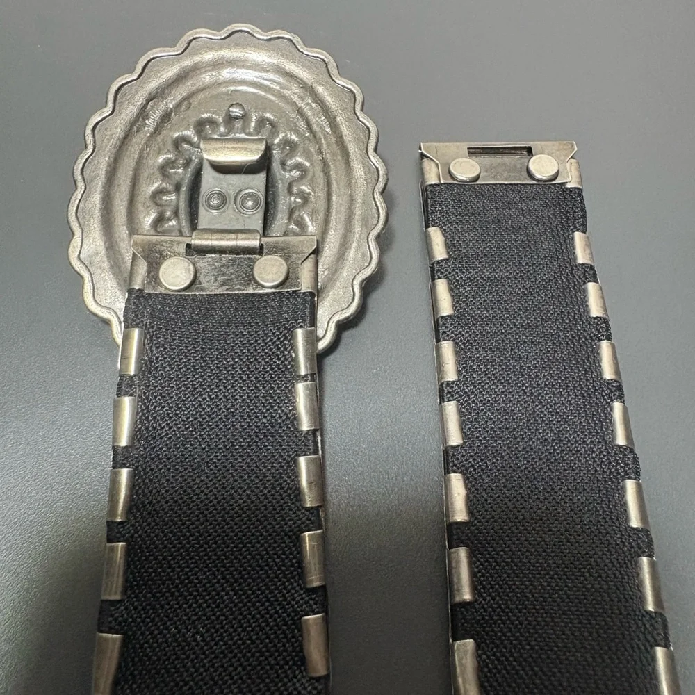 Silver Metal Antique Detail Stretch Belt